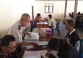 PEMBAGIAN SERTIFIKAT TANAH BERJALAN TERTIB DAN LANCAR