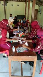 Kegiatan Kader Posyandu padukuhan Legundi