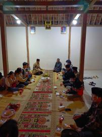 Malam Tirakatan 2025
