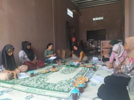 Pertemuan rutin kelompok desa prima