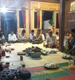 Singep kayu munggur Wintaos di ganti Di bulan Muharram 